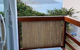 Loft Santorini com hidro aquecida - Arraial do Cabo